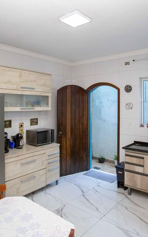 Casa à venda com 170m², 4 quartos e 2 vagasCozinha