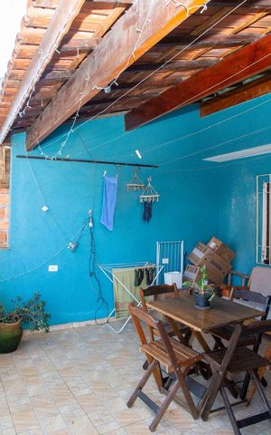 Casa à venda com 170m², 4 quartos e 2 vagasVaranda