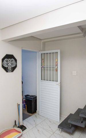 Casa à venda com 170m², 4 quartos e 2 vagasSala Casa 2