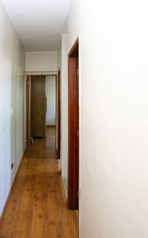 Casa à venda com 170m², 4 quartos e 2 vagasCorredor