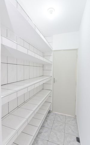 Casa à venda com 135m², 3 quartos e 5 vagasQuarto 2 - Armários