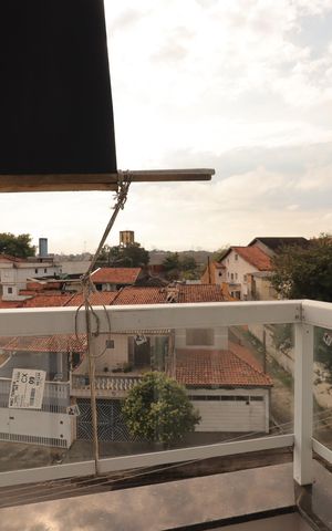 Apartamento à venda com 104m², 2 quartos e 2 vagasSacada do Quarto 2