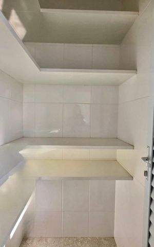 Apartamento à venda com 66m², 2 quartos e 2 vagas Apartamento à venda com 66m², 2 quartos e 2 vagasCozinha e Área de Serviço