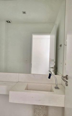 Apartamento à venda com 66m², 2 quartos e 2 vagas Apartamento à venda com 66m², 2 quartos e 2 vagasBanheiro da Suíte