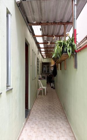 Casa à venda com 131m², 3 quartos e 1 vaga Casa à venda com 131m², 3 quartos e 1 vagaCorredor de entrada