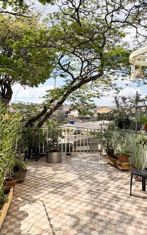 Casa à venda com 131m², 3 quartos e 1 vaga Casa à venda com 131m², 3 quartos e 1 vagaQuintal