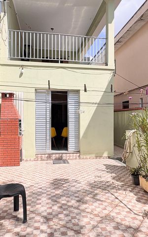 Casa à venda com 131m², 3 quartos e 1 vaga Casa à venda com 131m², 3 quartos e 1 vagaQuintal