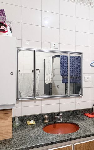 Casa à venda com 131m², 3 quartos e 1 vaga Casa à venda com 131m², 3 quartos e 1 vagaBanheiro