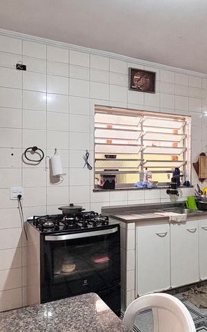 Casa à venda com 131m², 3 quartos e 1 vaga Casa à venda com 131m², 3 quartos e 1 vagaCozinha