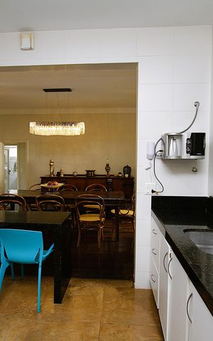 Apartamento à venda com 184m², 4 quartos e 2 vagasCozinha