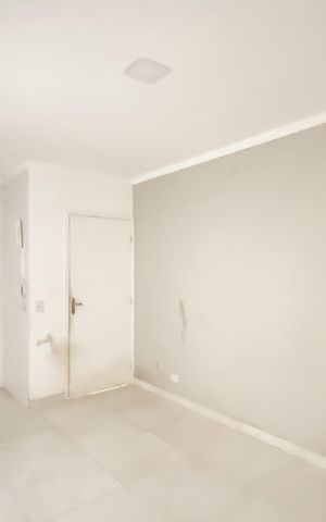 Apartamento para alugar com 37m², 2 quartos e sem vaga Apartamento para alugar com 37m², 2 quartos e sem vagaSala