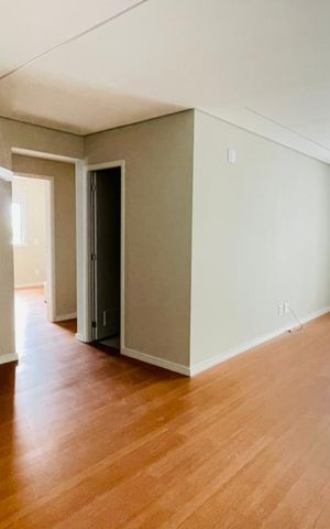 Apartamento para alugar com 132m², 4 quartos e 3 vagasSala