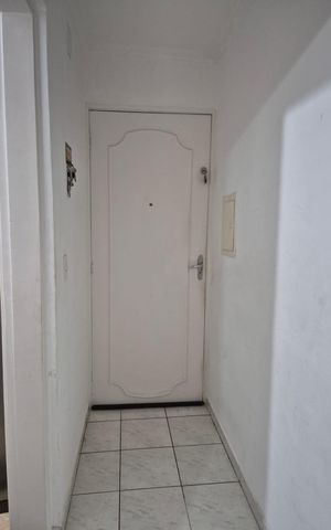 Apartamento à venda com 51m², 2 quartos e 1 vaga Apartamento à venda com 51m², 2 quartos e 1 vagaCorredor