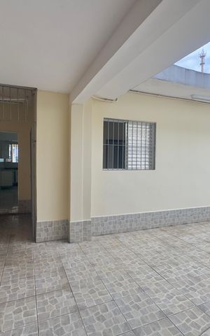 Casa à venda com 148m², 2 quartos e 1 vaga Casa à venda com 148m², 2 quartos e 1 vagaQuintal