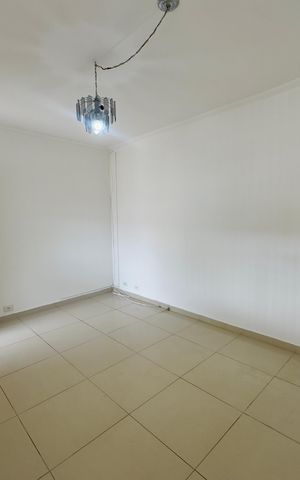 Casa à venda com 148m², 2 quartos e 1 vaga Casa à venda com 148m², 2 quartos e 1 vagaSala