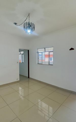 Casa à venda com 148m², 2 quartos e 1 vaga Casa à venda com 148m², 2 quartos e 1 vagaSala