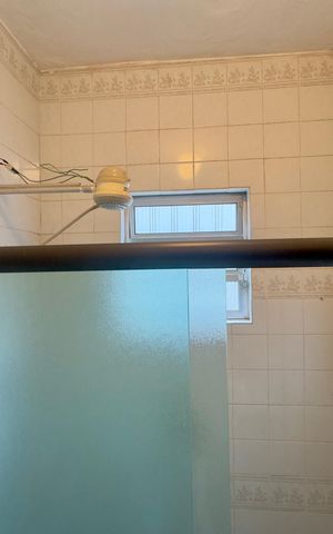 Casa à venda com 148m², 2 quartos e 1 vaga Casa à venda com 148m², 2 quartos e 1 vagaBanheiro da Suíte 1