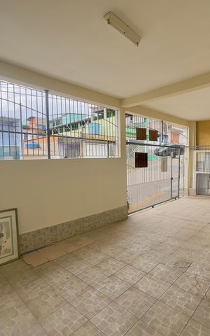 Casa à venda com 148m², 2 quartos e 1 vaga Casa à venda com 148m², 2 quartos e 1 vagaGaragem