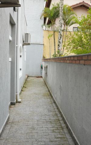 Casa de condomínio para alugar com 330m², 2 quartos e 6 vagasÁrea externa