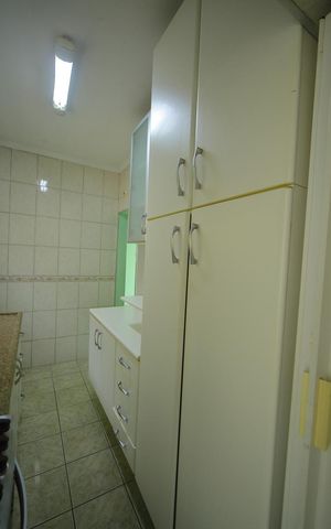 Apartamento para alugar com 68m², 2 quartos e 1 vagaCozinha 