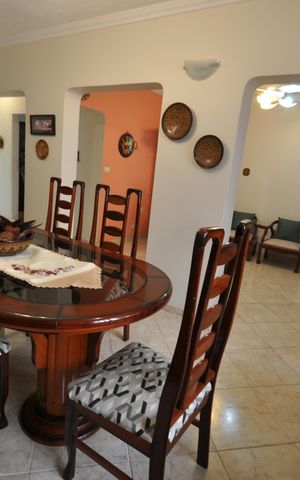 Casa à venda com 600m², 7 quartos e 3 vagasSala