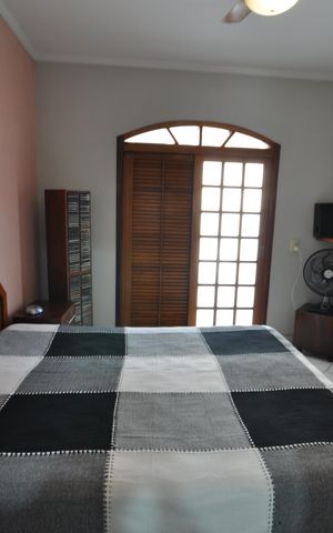 Casa à venda com 600m², 7 quartos e 3 vagasQuarto Suíte