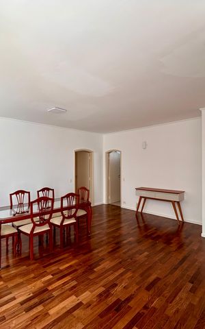 Apartamento para alugar com 127m², 3 quartos e 1 vaga Apartamento para alugar com 127m², 3 quartos e 1 vagaSala