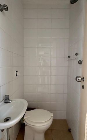 Apartamento para alugar com 127m², 3 quartos e 1 vaga Apartamento para alugar com 127m², 3 quartos e 1 vagaBanheiro de serviço