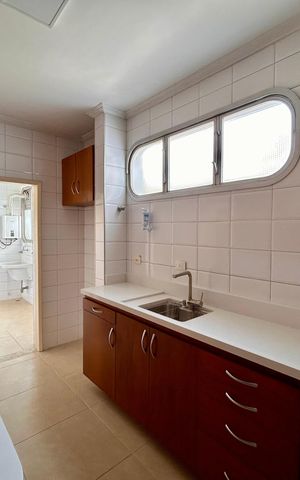 Apartamento para alugar com 127m², 3 quartos e 1 vaga Apartamento para alugar com 127m², 3 quartos e 1 vagaCozinha
