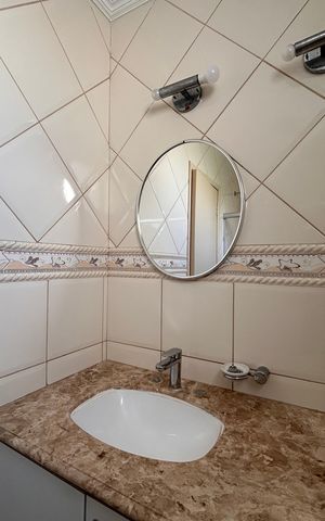 Apartamento para alugar com 127m², 3 quartos e 1 vaga Apartamento para alugar com 127m², 3 quartos e 1 vagaBanheiro da Suíte