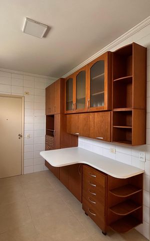 Apartamento para alugar com 127m², 3 quartos e 1 vaga Apartamento para alugar com 127m², 3 quartos e 1 vagaCozinha