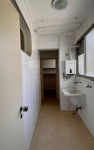 Apartamento para alugar com 127m², 3 quartos e 1 vaga Apartamento para alugar com 127m², 3 quartos e 1 vagaÁrea de Serviço