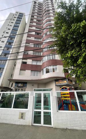 Apartamento para alugar com 100m², 3 quartos e 1 vaga Apartamento para alugar com 100m², 3 quartos e 1 vagaFechado Prédio