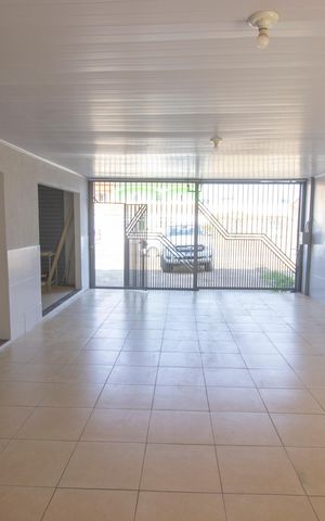 Casa à venda com 300m², 6 quartos e 1 vagaÁrea externa