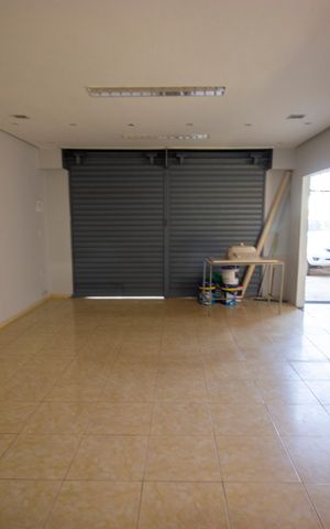 Casa à venda com 300m², 6 quartos e 1 vagaÁrea externa