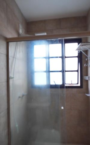 Casa para alugar com 150m², 4 quartos e 1 vagaBanheiro