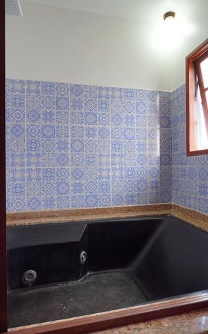 Casa para alugar com 150m², 4 quartos e 1 vagaBanheira da Suíte 