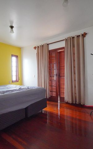 Casa para alugar com 150m², 4 quartos e 1 vagaSuíte 