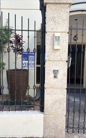 Apartamento à venda com 80m², 2 quartos e 2 vagas Apartamento à venda com 80m², 2 quartos e 2 vagasPlaquinha Instalada código VGKU-33