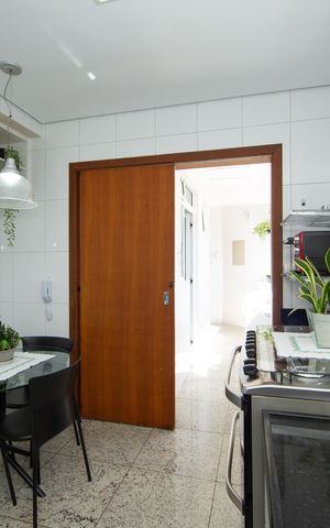 Apartamento à venda com 145m², 4 quartos e 2 vagas Apartamento à venda com 145m², 4 quartos e 2 vagasCOZINHA