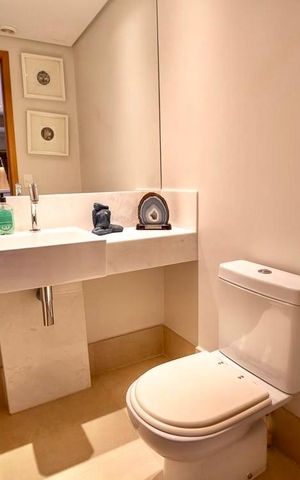 Apartamento à venda com 160m², 4 quartos e 4 vagasSuíte 3 - Banheiro 