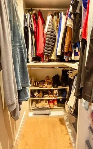Apartamento à venda com 160m², 4 quartos e 4 vagasSuíte 1 - Closet 