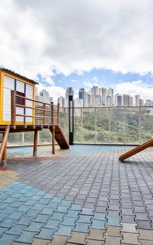 Apartamento à venda com 160m², 4 quartos e 4 vagasÁrea comum - Playground