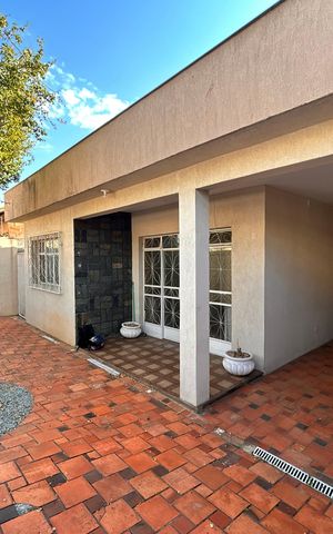 Casa para alugar com 360m², 2 quartos e 2 vagas
