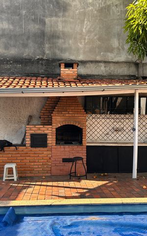 Casa para alugar com 360m², 2 quartos e 2 vagas