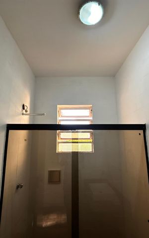 Casa para alugar com 360m², 2 quartos e 2 vagas