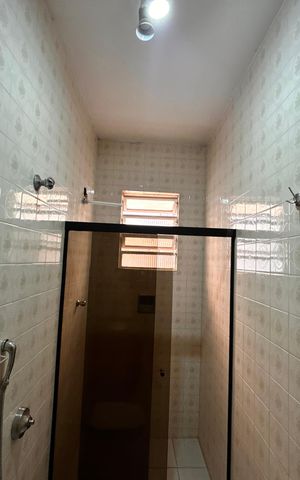 Casa para alugar com 360m², 2 quartos e 2 vagas