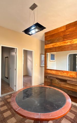 Casa para alugar com 360m², 2 quartos e 2 vagas