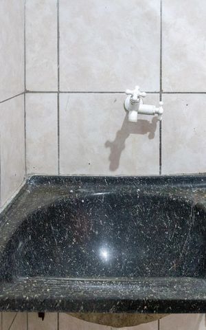 Casa para alugar com 80m², 2 quartos e 1 vagaÁrea de Serviço