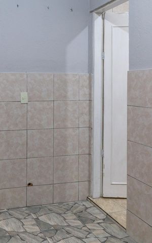 Casa para alugar com 80m², 2 quartos e 1 vagaÁrea de Serviço